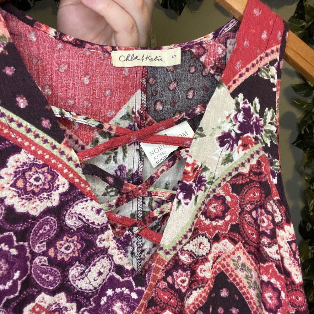 Chloe And Katie Paisley Front Lace Up Tank Top NWT - Picture 3 of 5